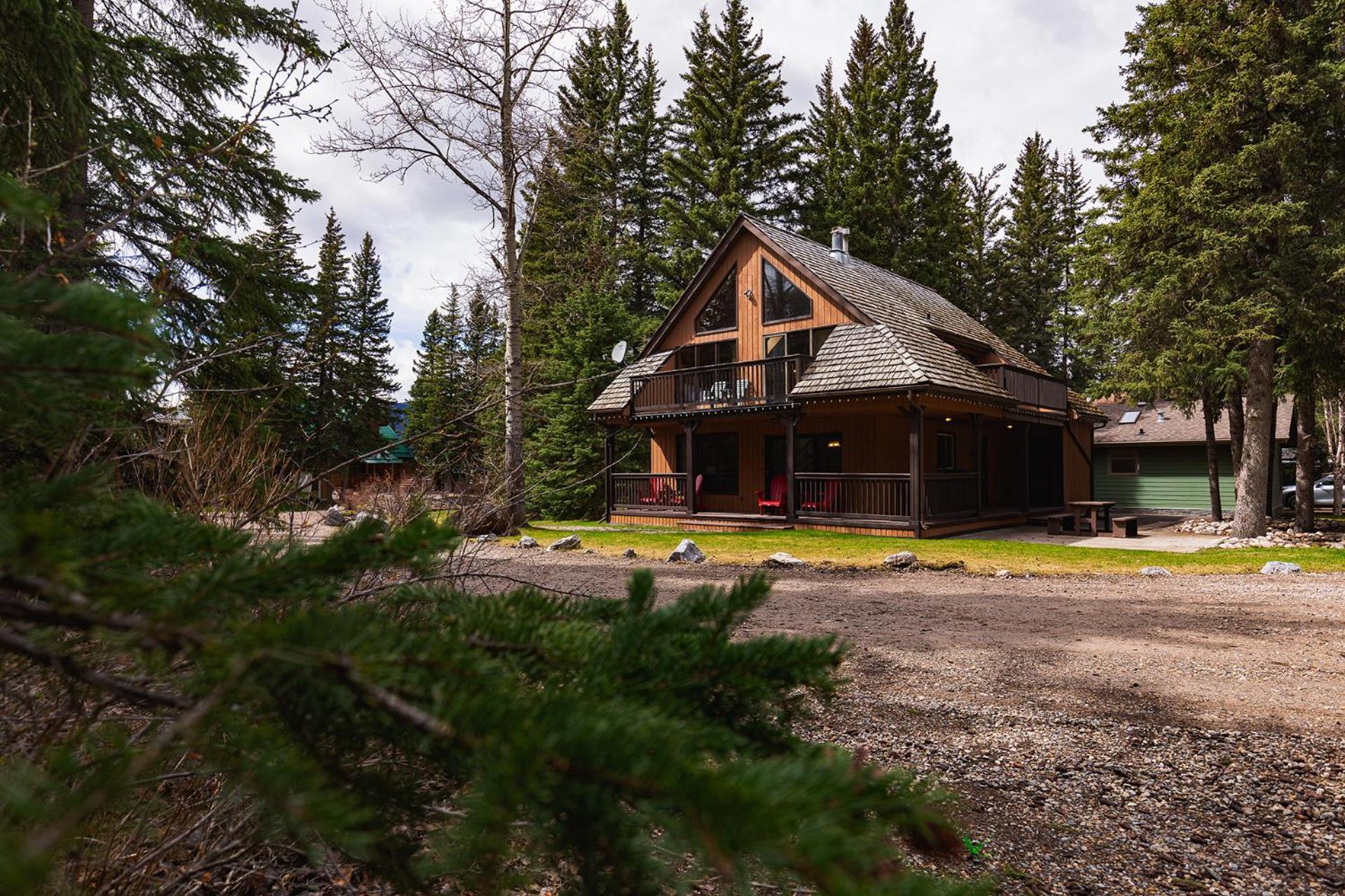 Overlander Mountain Lodge Jasper Ngoại thất bức ảnh