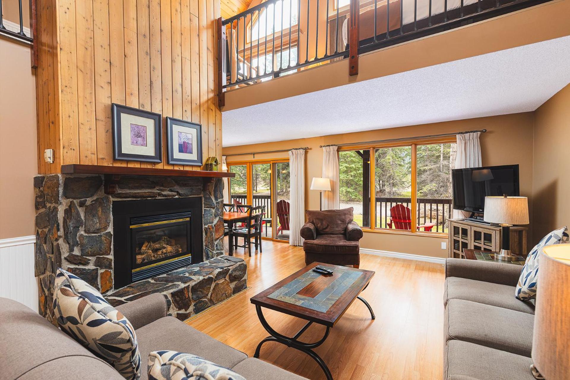 Overlander Mountain Lodge Jasper Ngoại thất bức ảnh