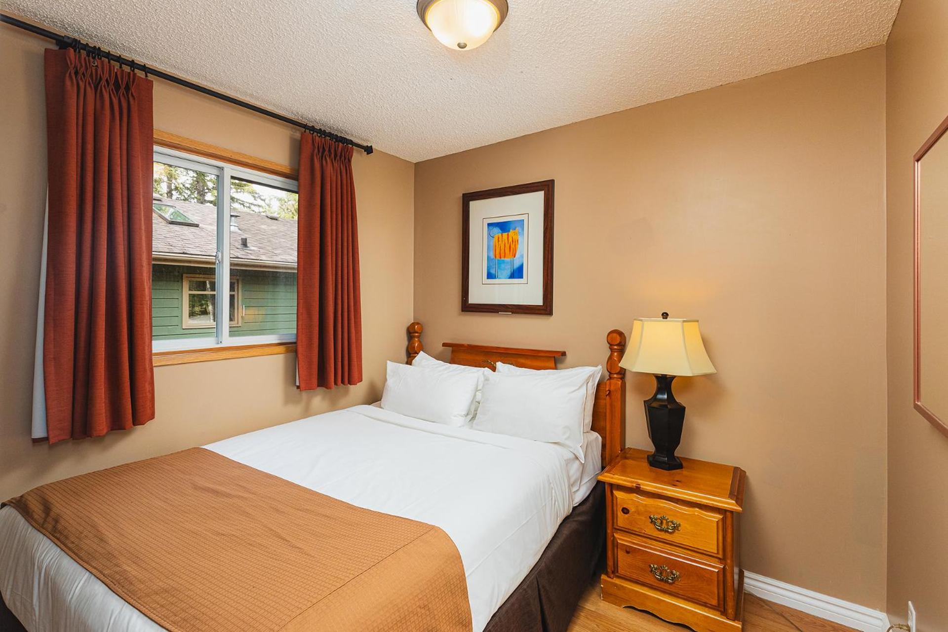 Overlander Mountain Lodge Jasper Ngoại thất bức ảnh