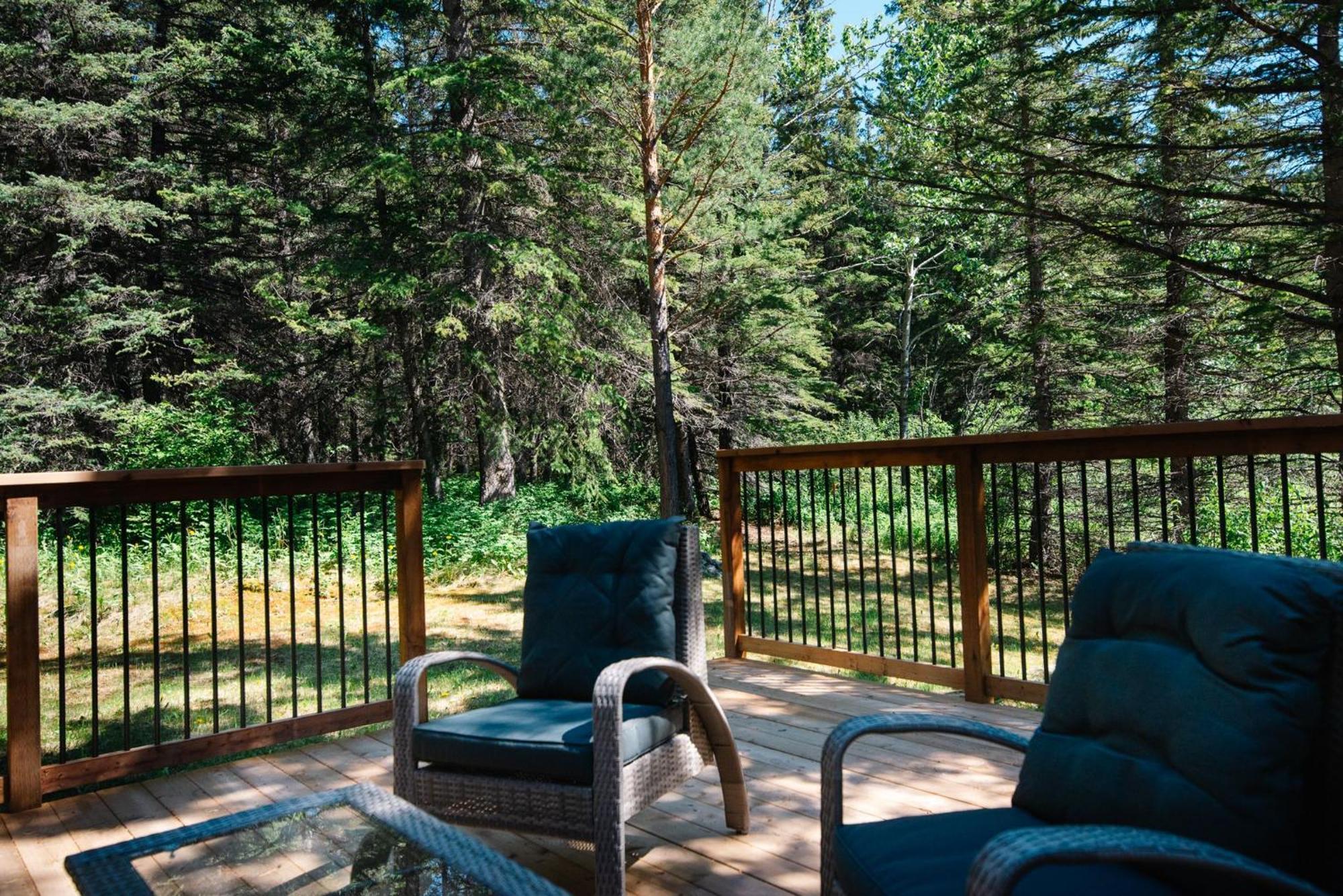 Overlander Mountain Lodge Jasper Ngoại thất bức ảnh